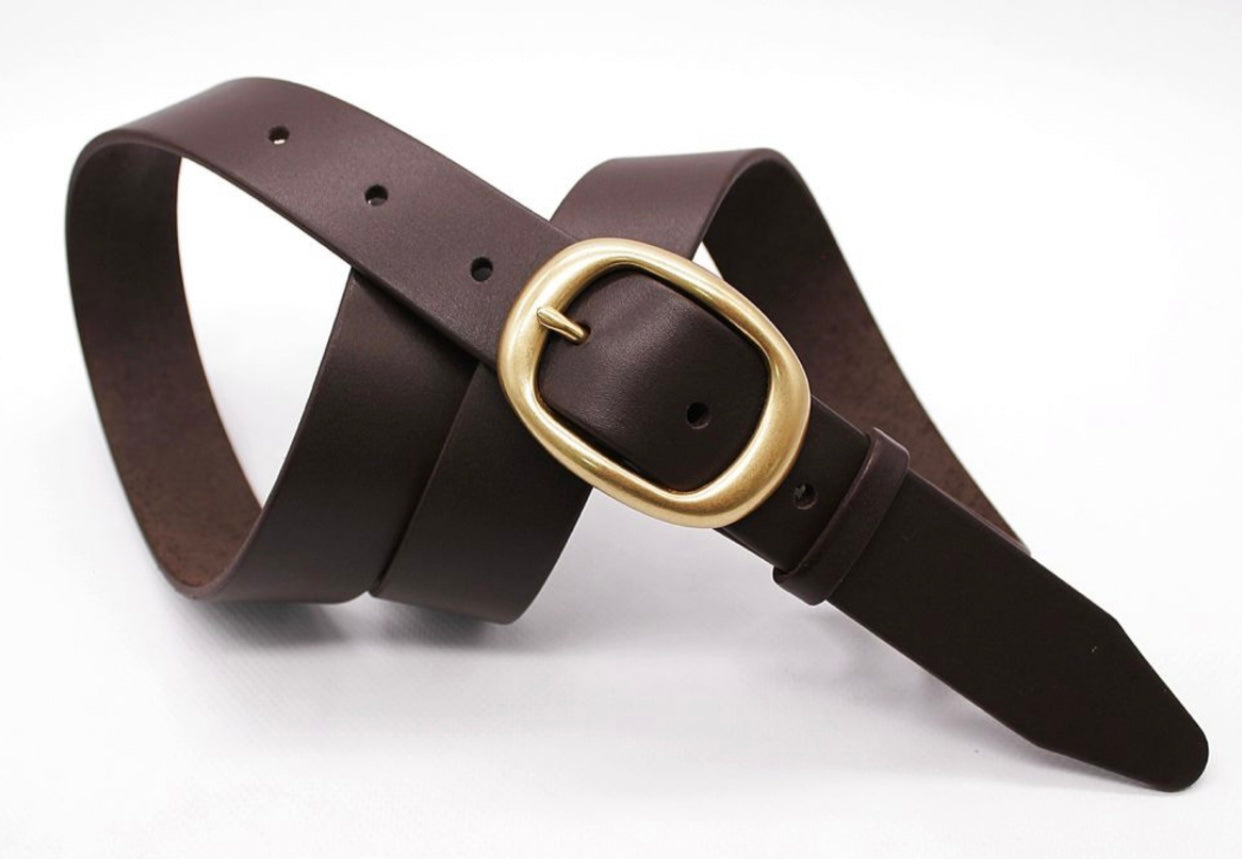 Пояс із золотою фурнітурою