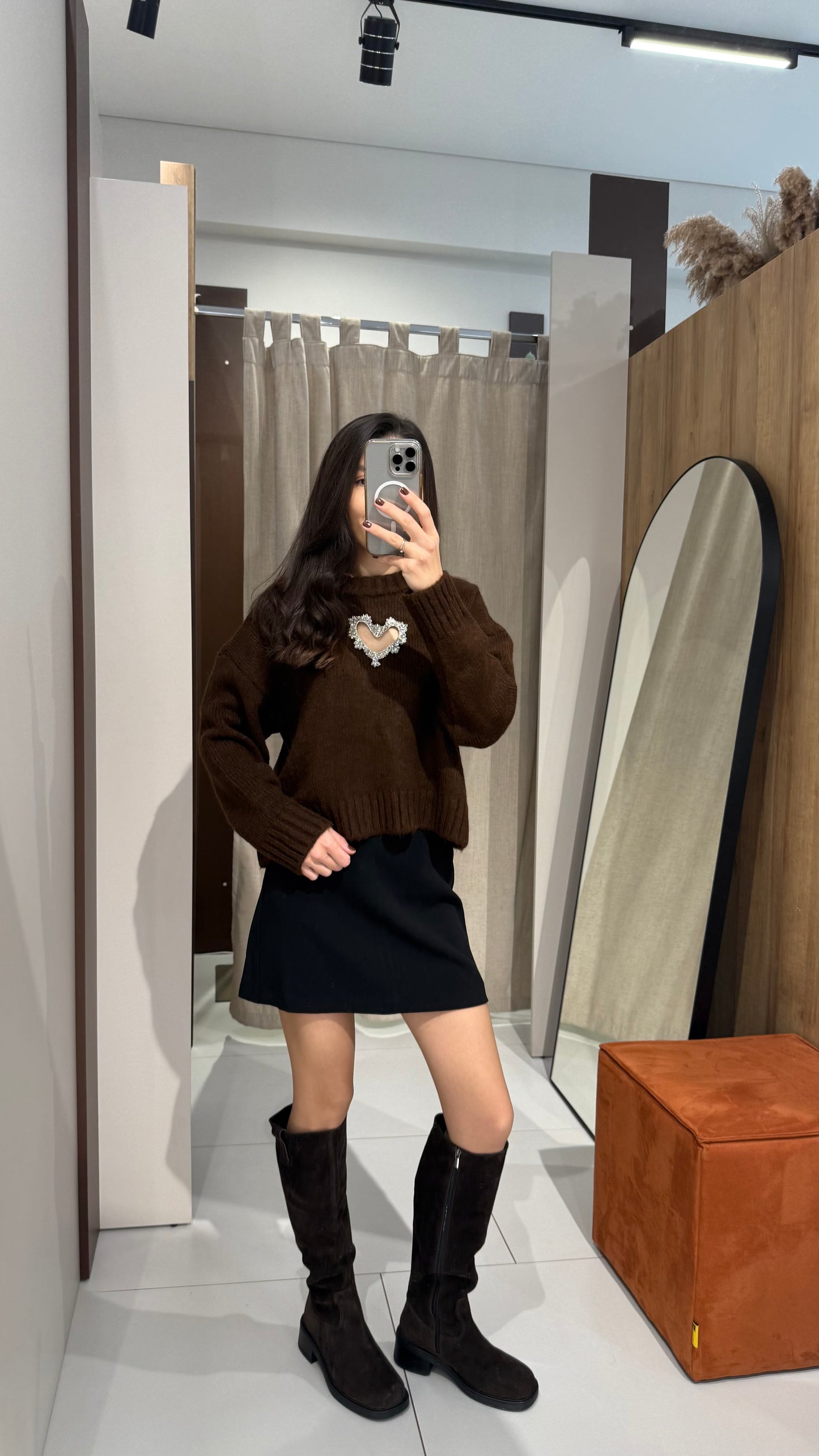 Светр з сердечком