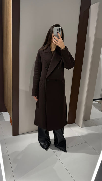 Пальто шоколадне утеплене