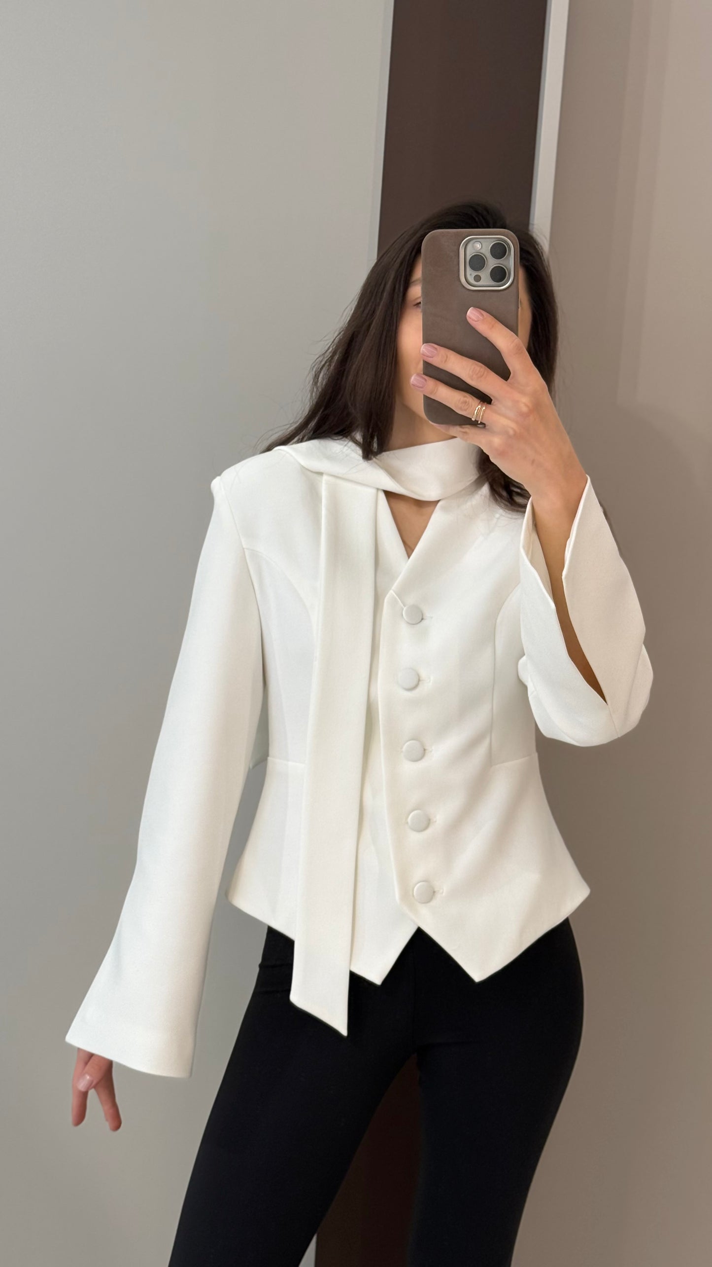 Піджак з повʼязкою