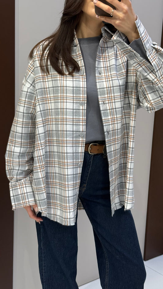 Сорочка в клітинку