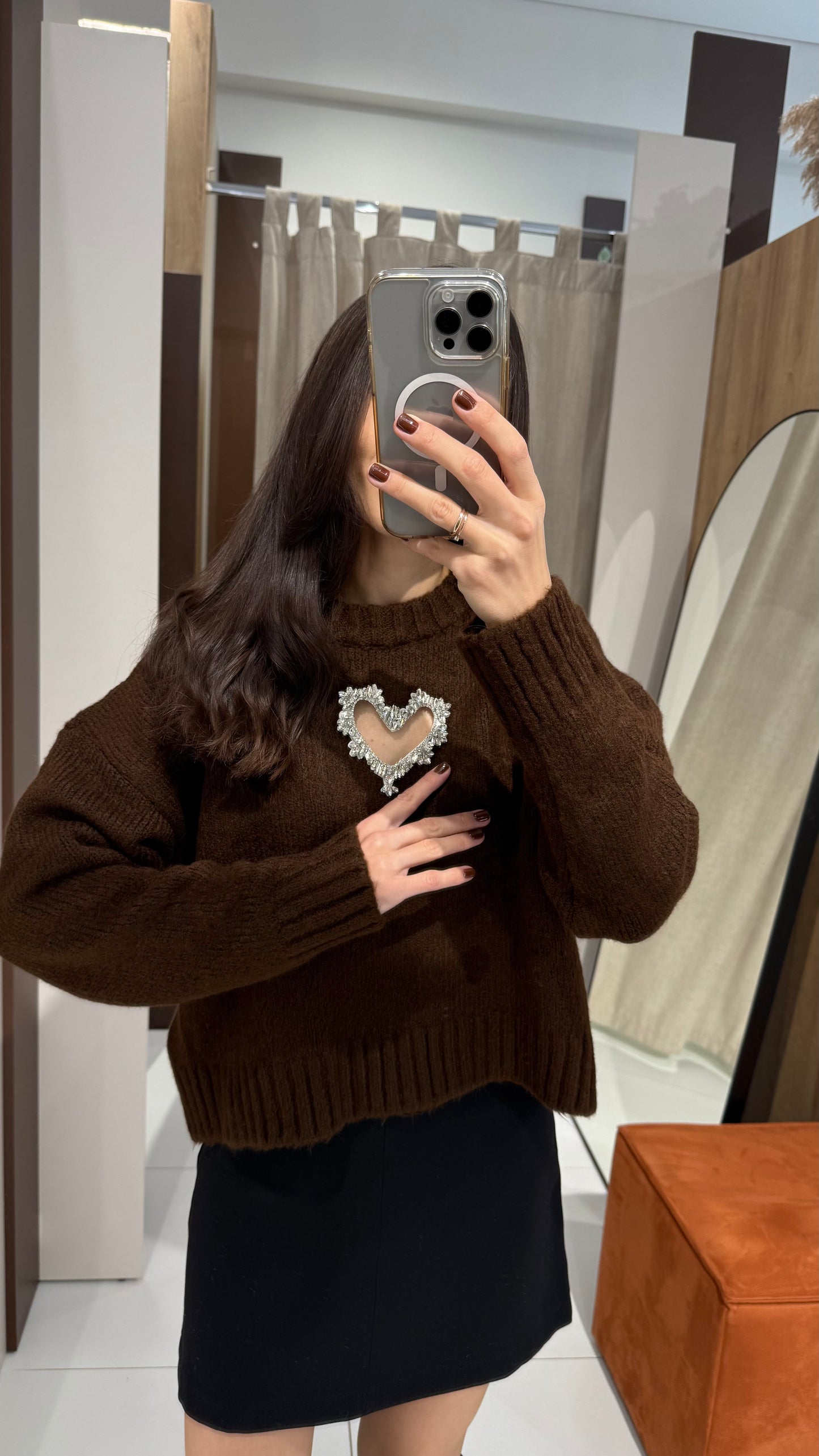 Светр з сердечком