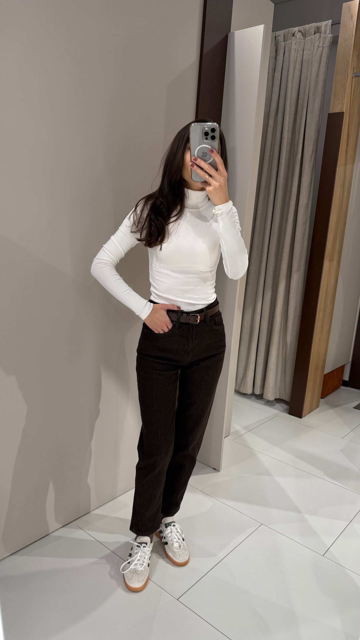 Джинси мом темно-шоколадні