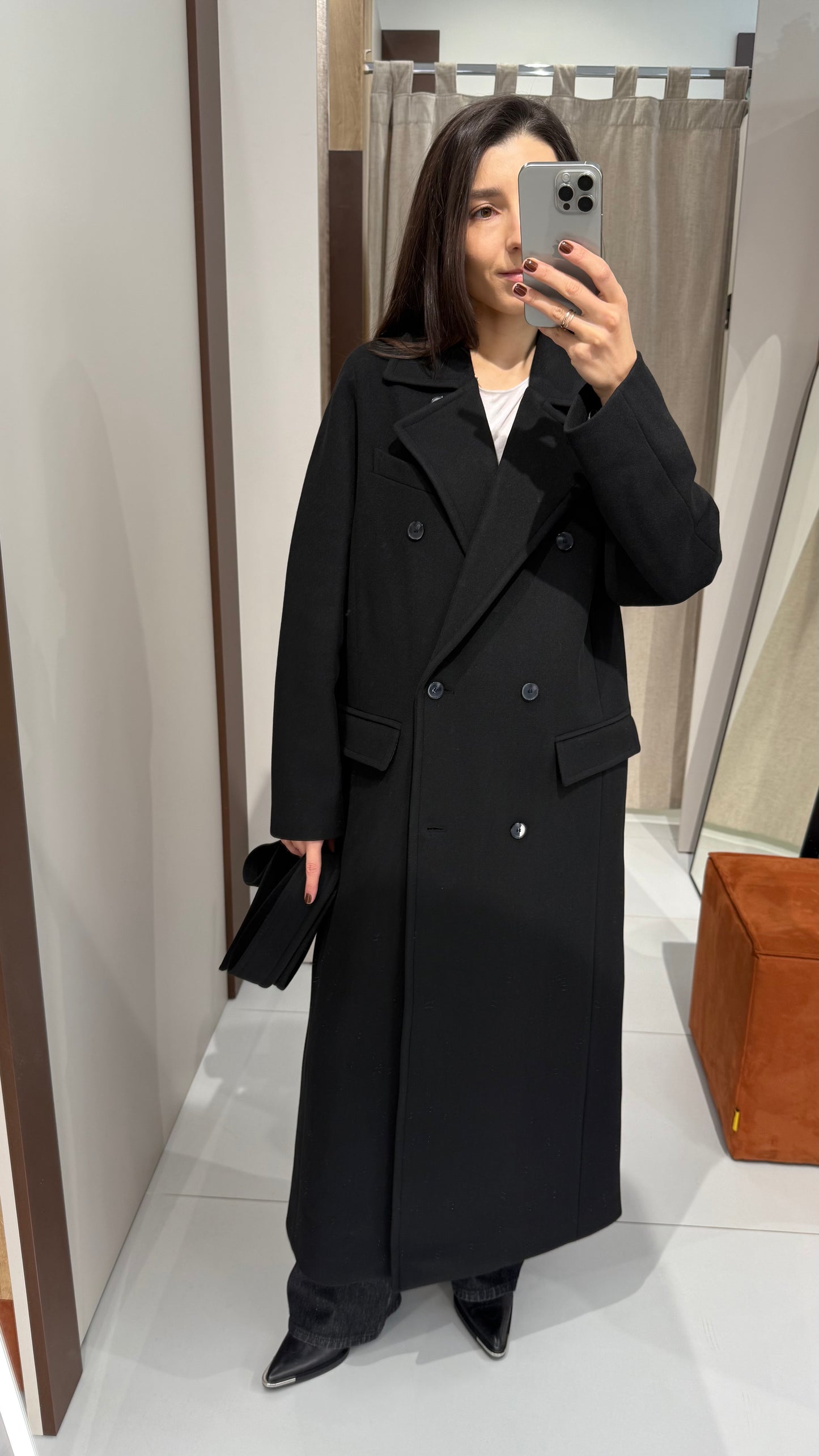 Пальто двобортне довжини максі