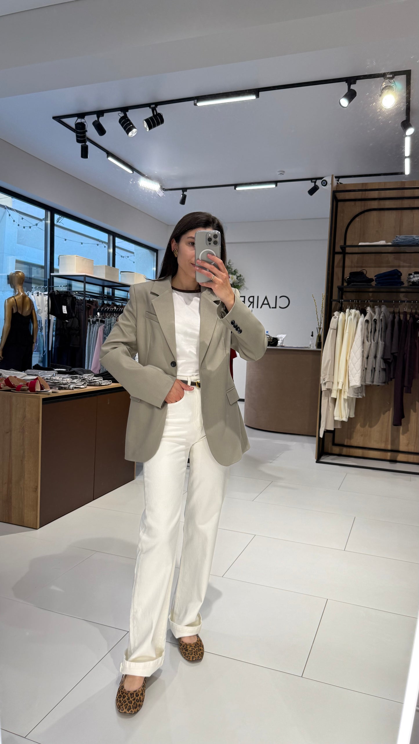 Піджак силуетний оливковий