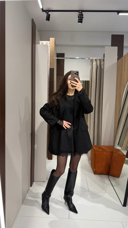 Спідниця міні з мереживом