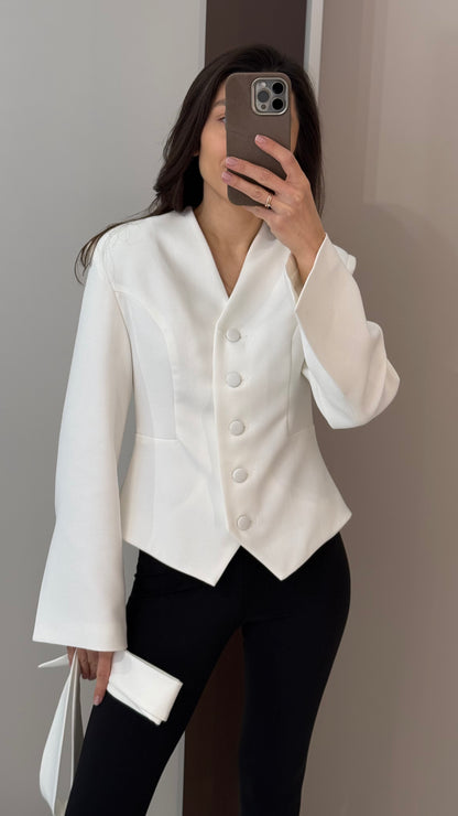 Піджак з повʼязкою