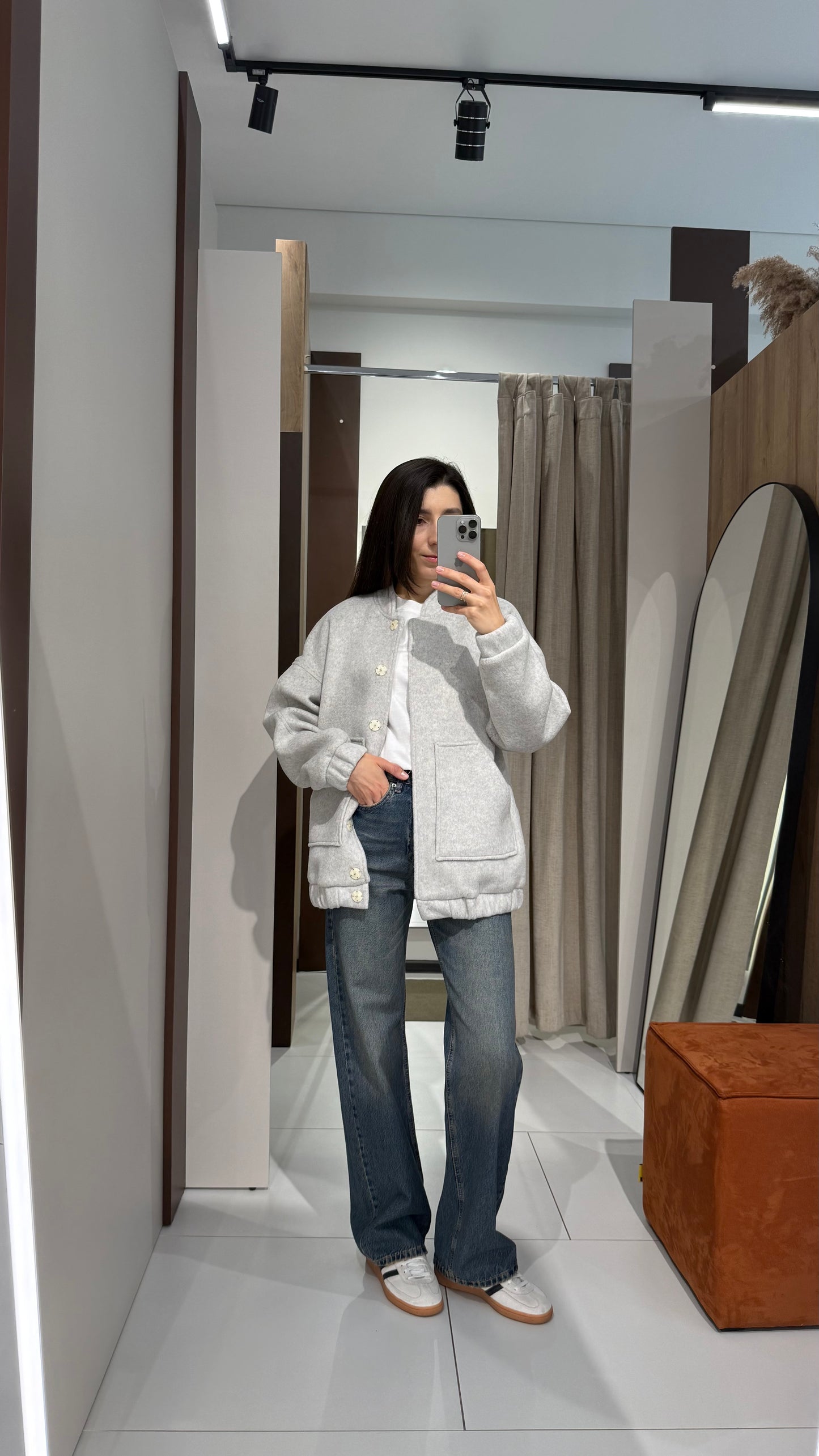 Бомбер з вовни