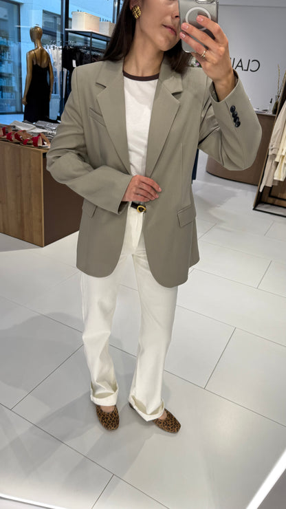 Піджак силуетний оливковий