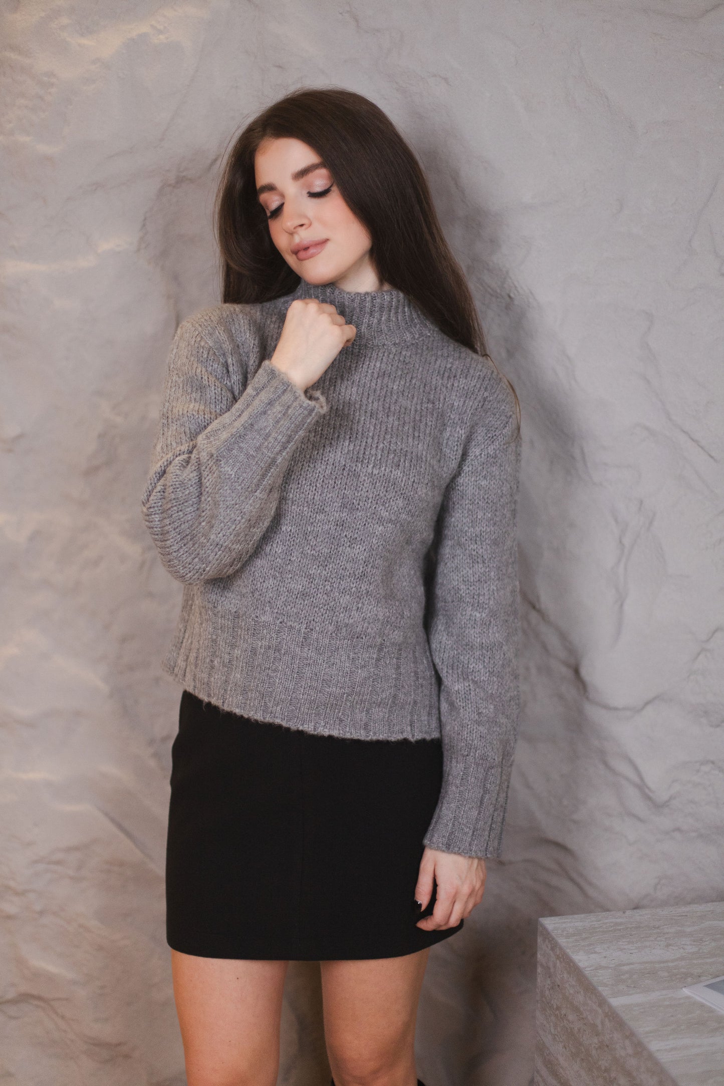 Светр вкорочений