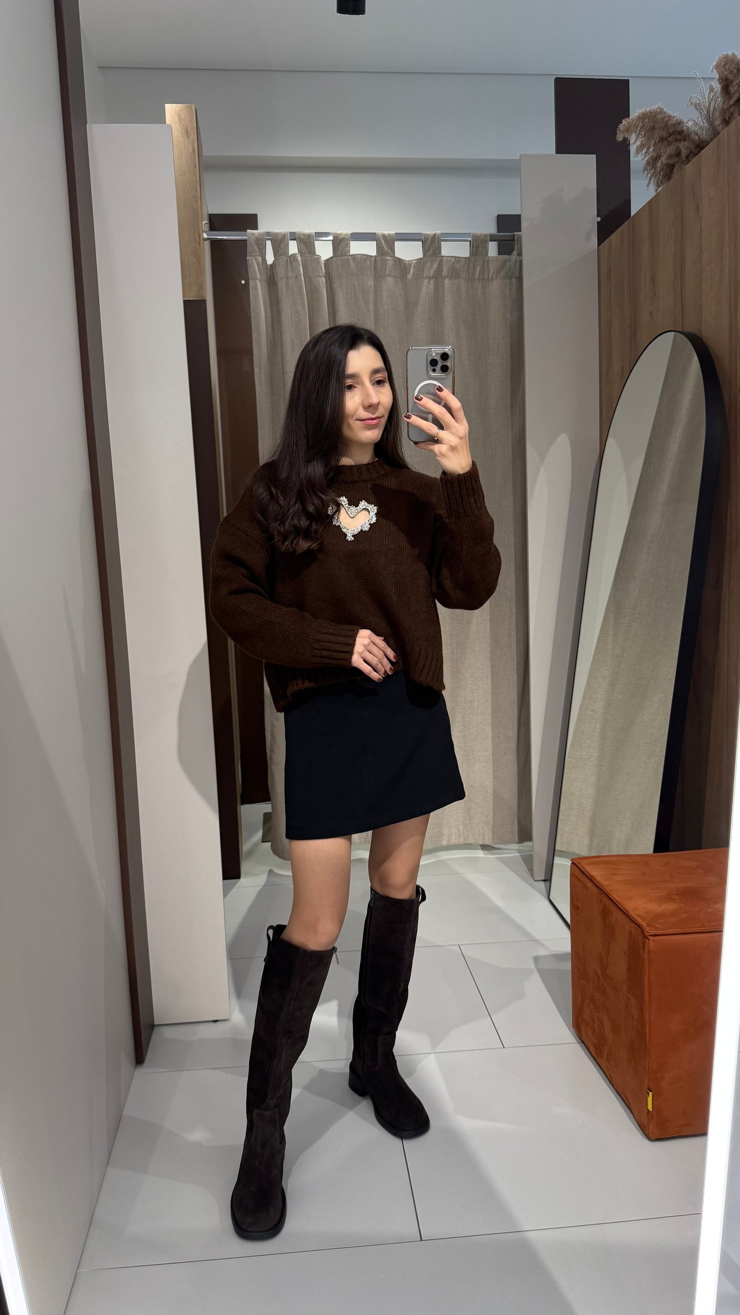 Светр з сердечком