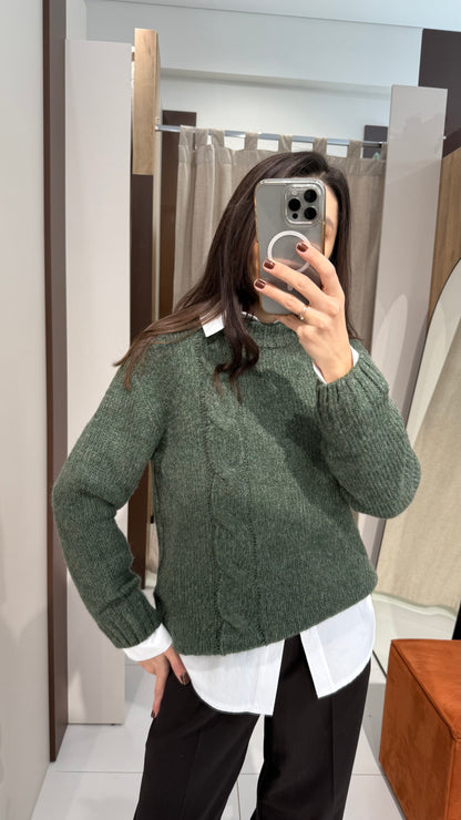 Светр з вертикальним колоском