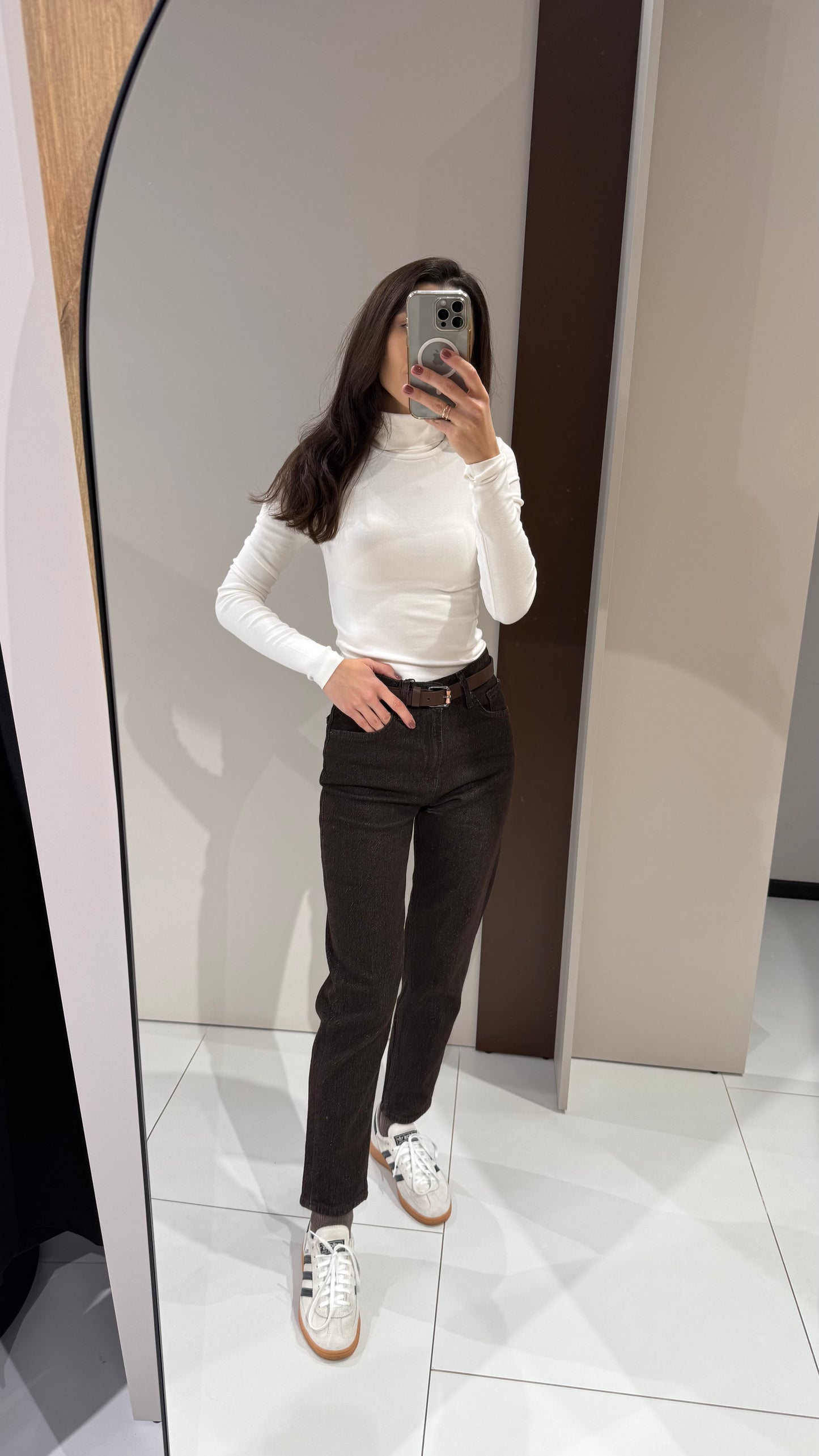 Джинси мом темно-шоколадні