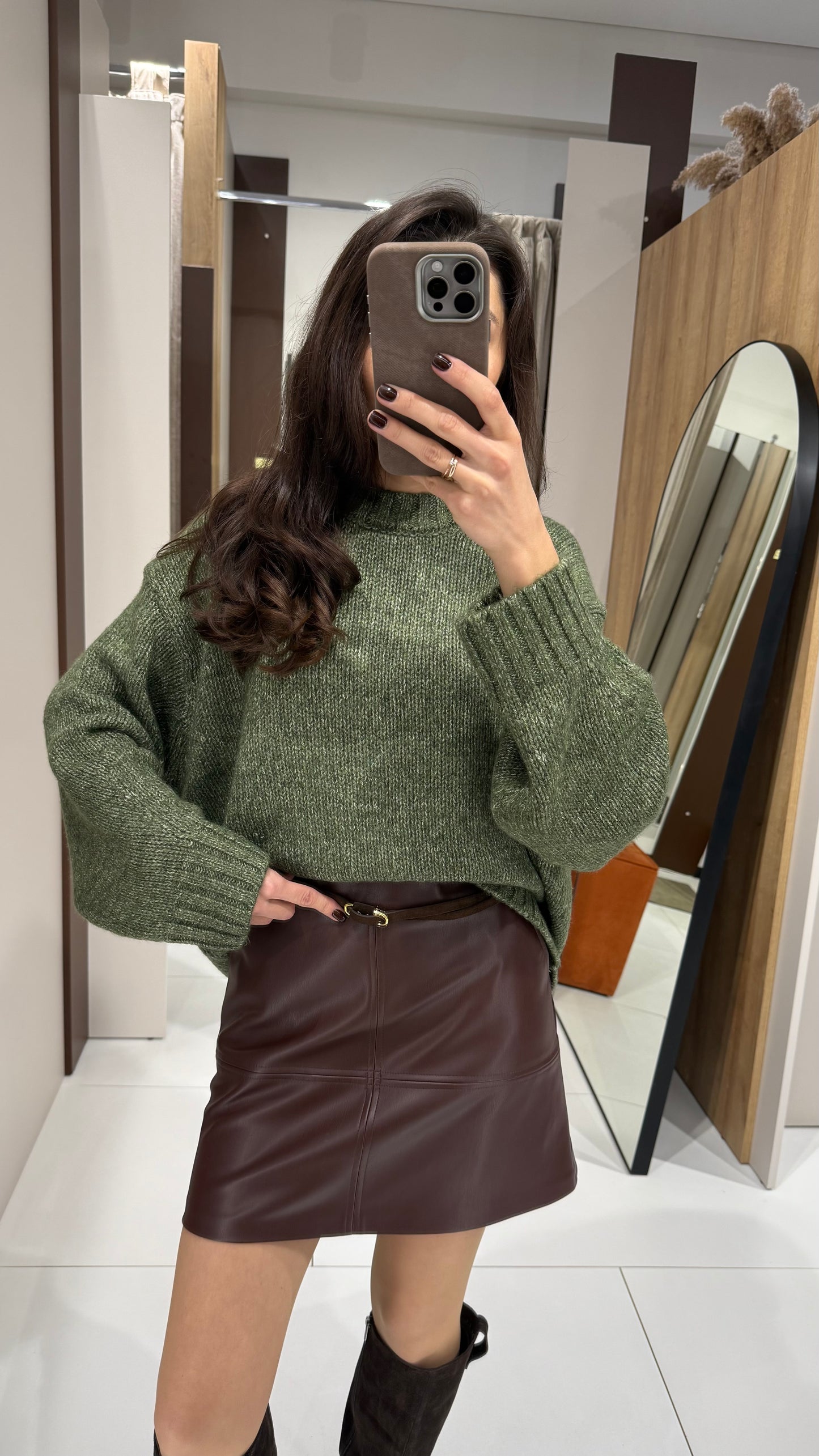 Спідниця з екошкіри