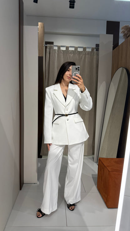 Піджак силуетний з двома ґудзиками