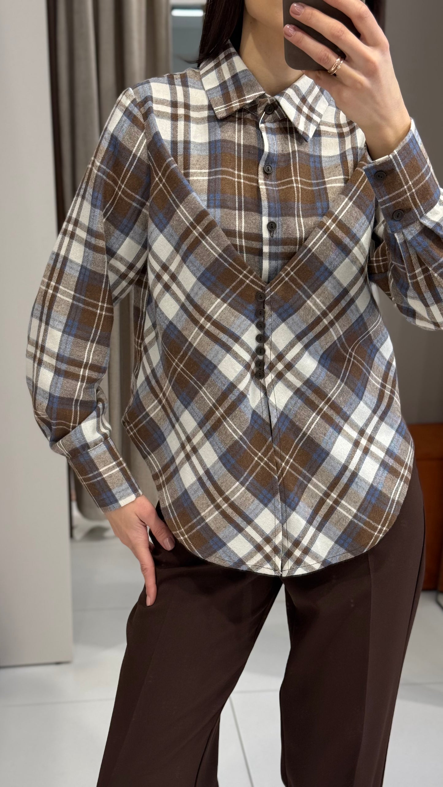 Сорочка силуетна в клітинку