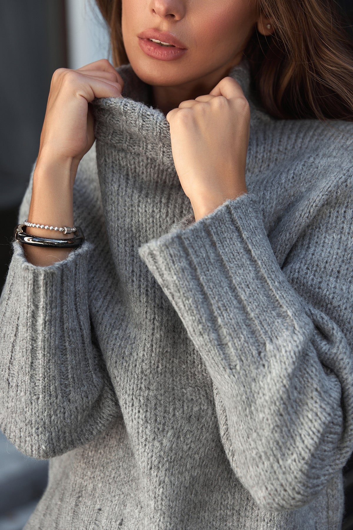 Светр вкорочений