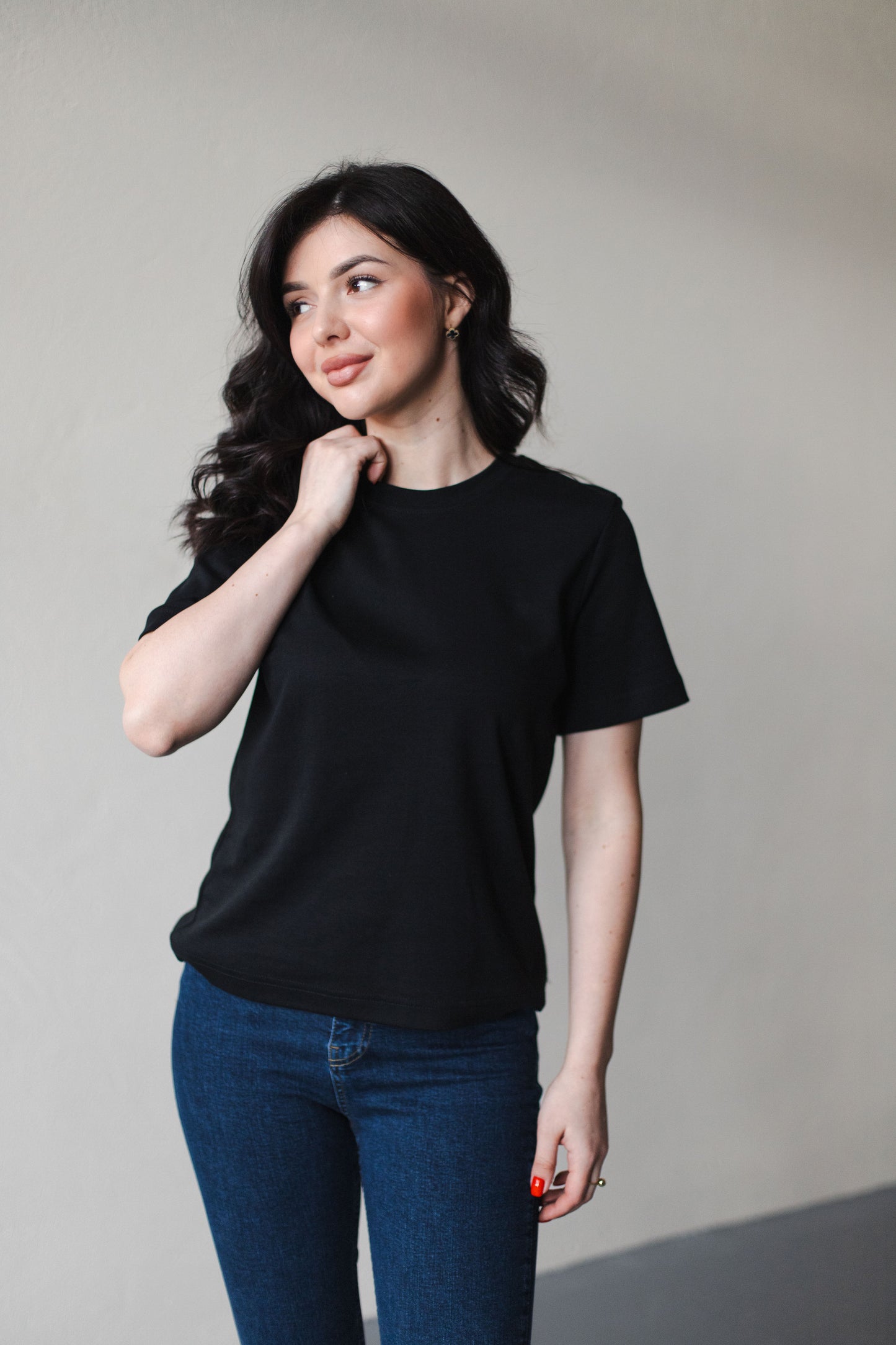 Футболка класичного крою