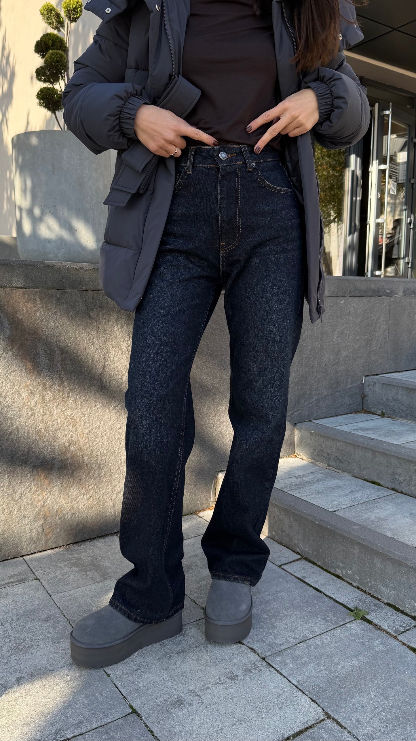 Джинси прямі темно-сині