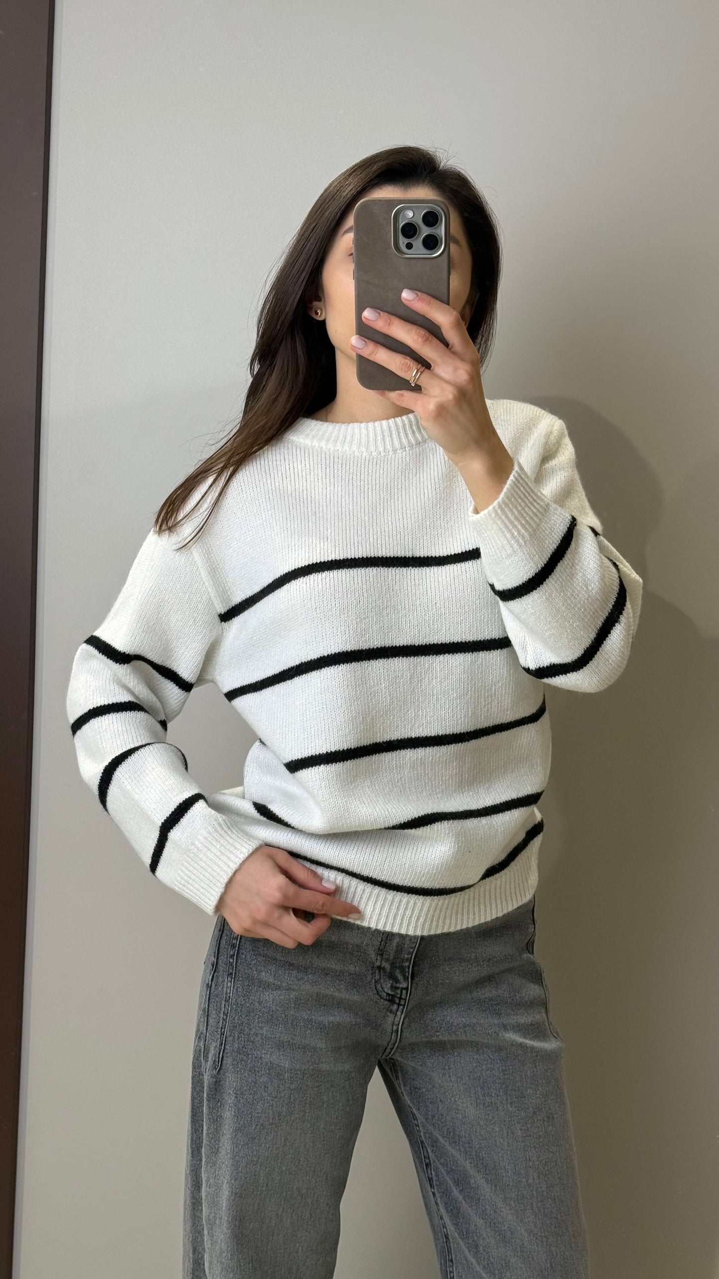 Светр в смужку