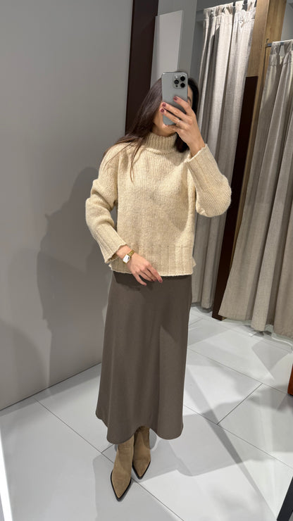 Светр вкорочений