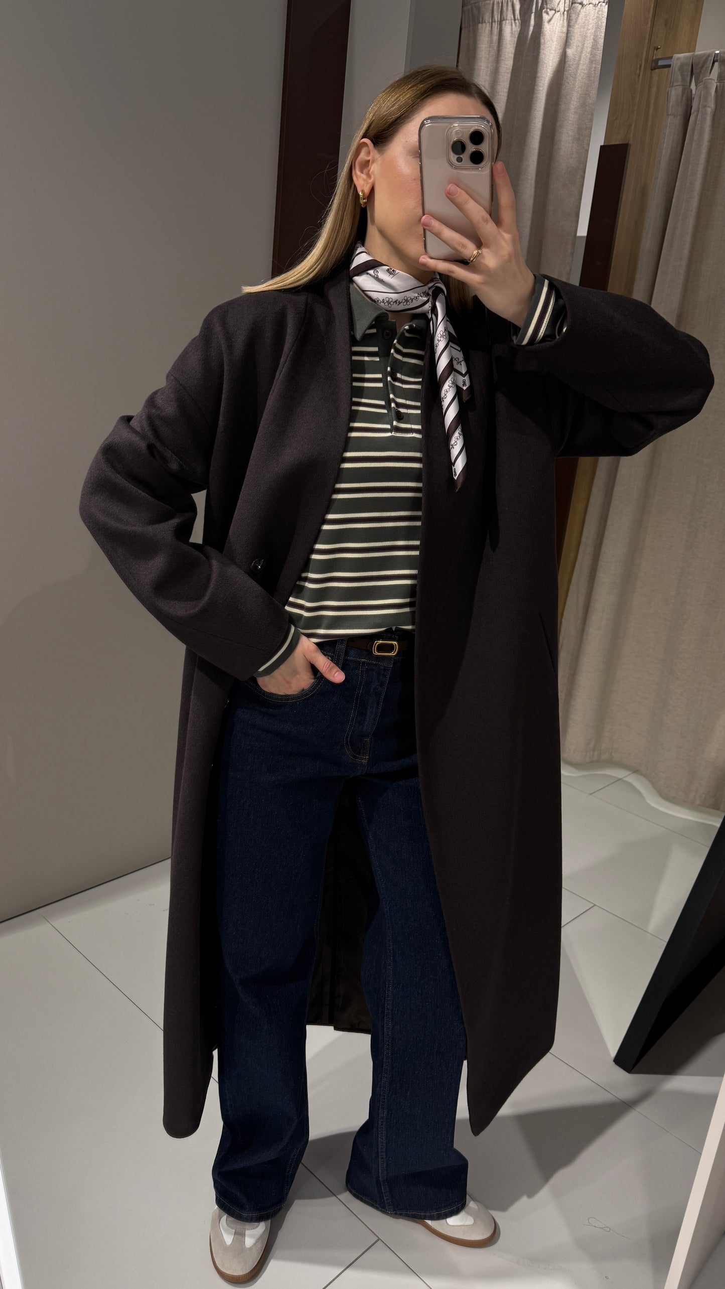 Джинси темно-сині