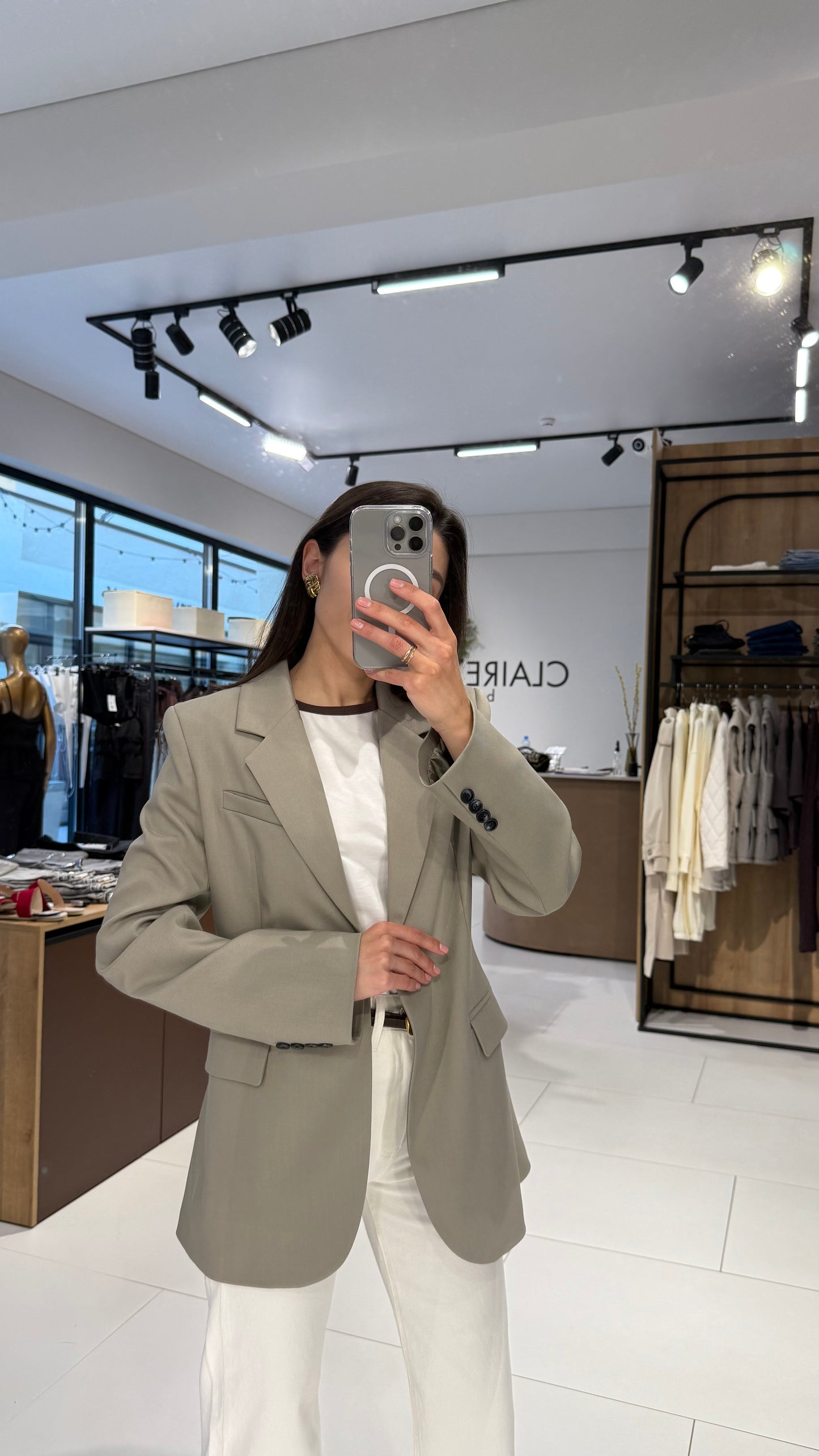 Піджак силуетний оливковий