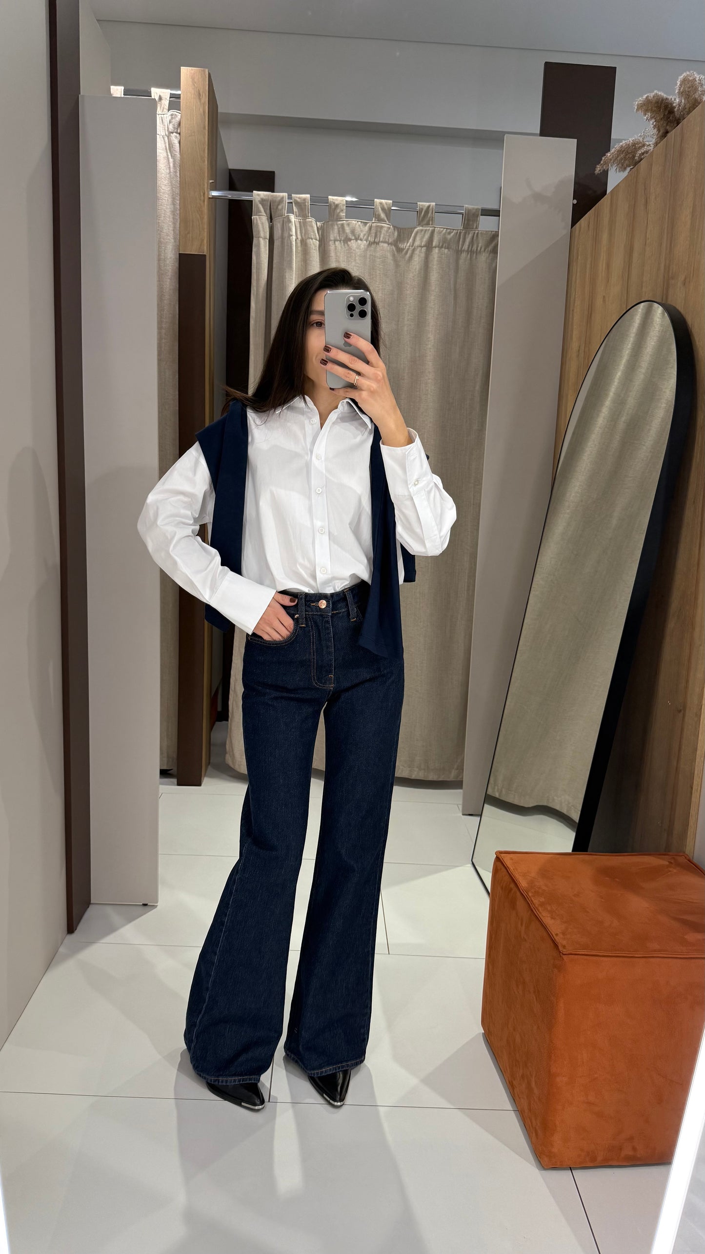 Джинси кльош