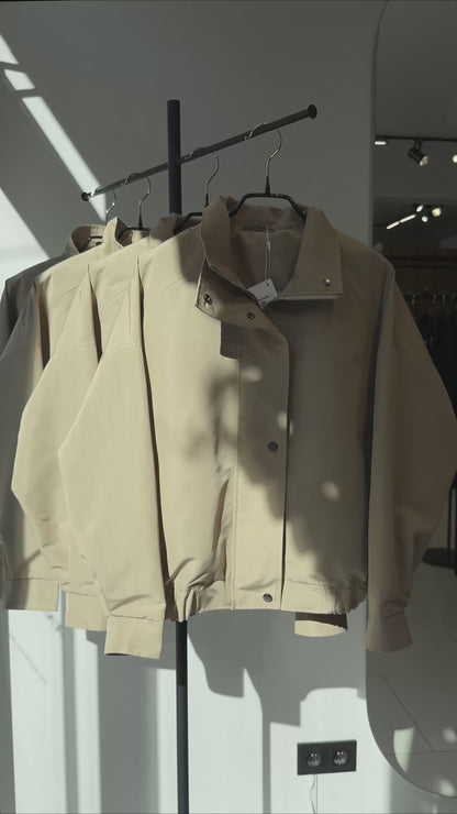 Куртка-вітрівка